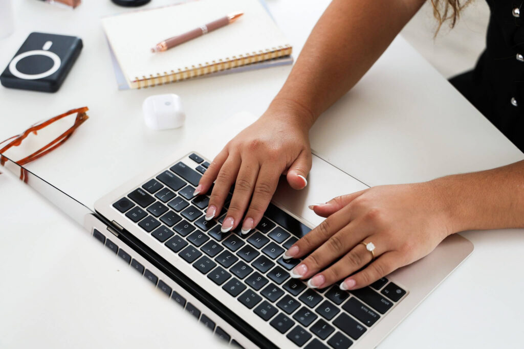 Female entrepreneur researching business networking groups in South Central Pennsylvania